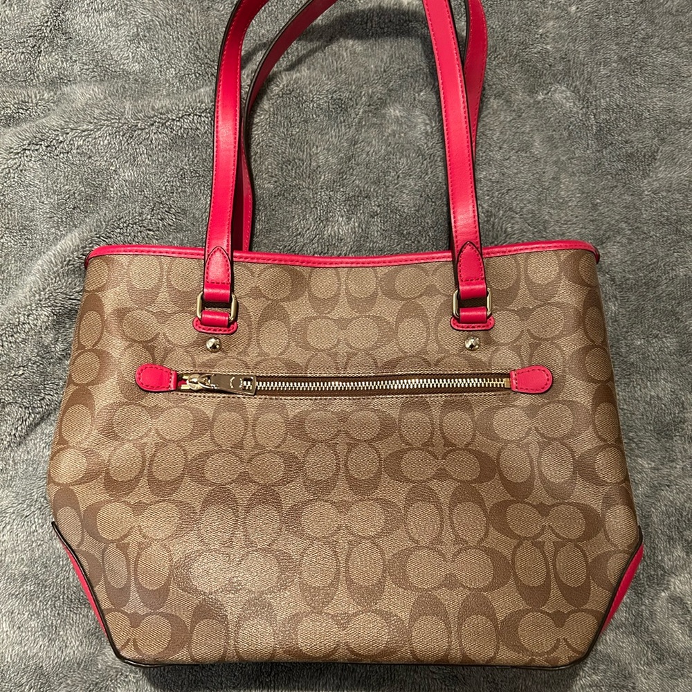 Coach Handbag - Picture 2 of 4